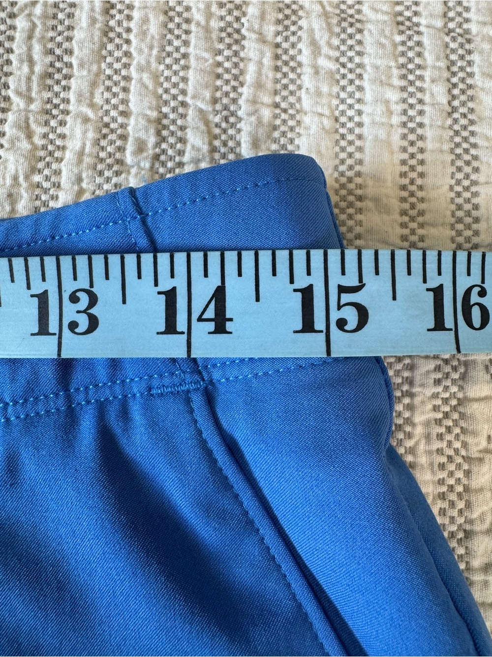 Under Armour Women’s Fitted Performance Shorts Blue Size 6 4” Inseam - Picture 11 of 13